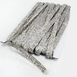 Γιρλάντα  στρας με αυτοκόλλητο 2cm - 1 μέτρο