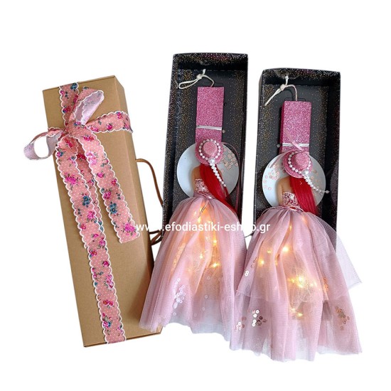 Πασχαλινή λαμπάδα φωτιζόμενη  ροζ με σχέδιο κορίτσι με καπέλο