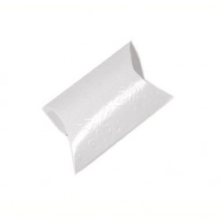 Χαρτινο κουτί ανάγλυφο λευκό μπομπονιέρας μαξιλάρι 9x6.9cm