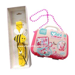 Σετ δώρου λαμπάδα μέλισσα + βαλιτσάκι μίνι ομορφιάς