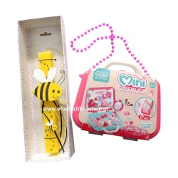 Σετ δώρου λαμπάδα μέλισσα + βαλιτσάκι μίνι ομορφιάς